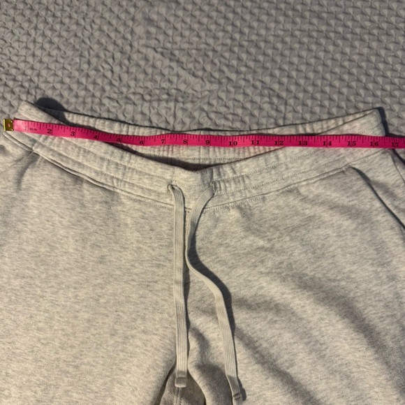 Hollister Light Gray Fleece Sweatpants | Good Used Condition - Picture 7 of 8